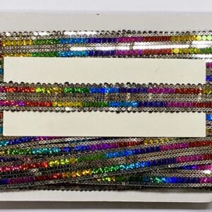 3687 Gallonband 25mm breed met Multi-color Pailletten met Zilver. 25 meter op kaart.